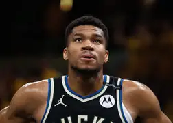 APP下载-勇士vs雄鹿全场回放